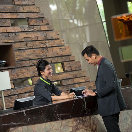 Holiday Inn Cikarang Jababeka By Ihg Exterior photo