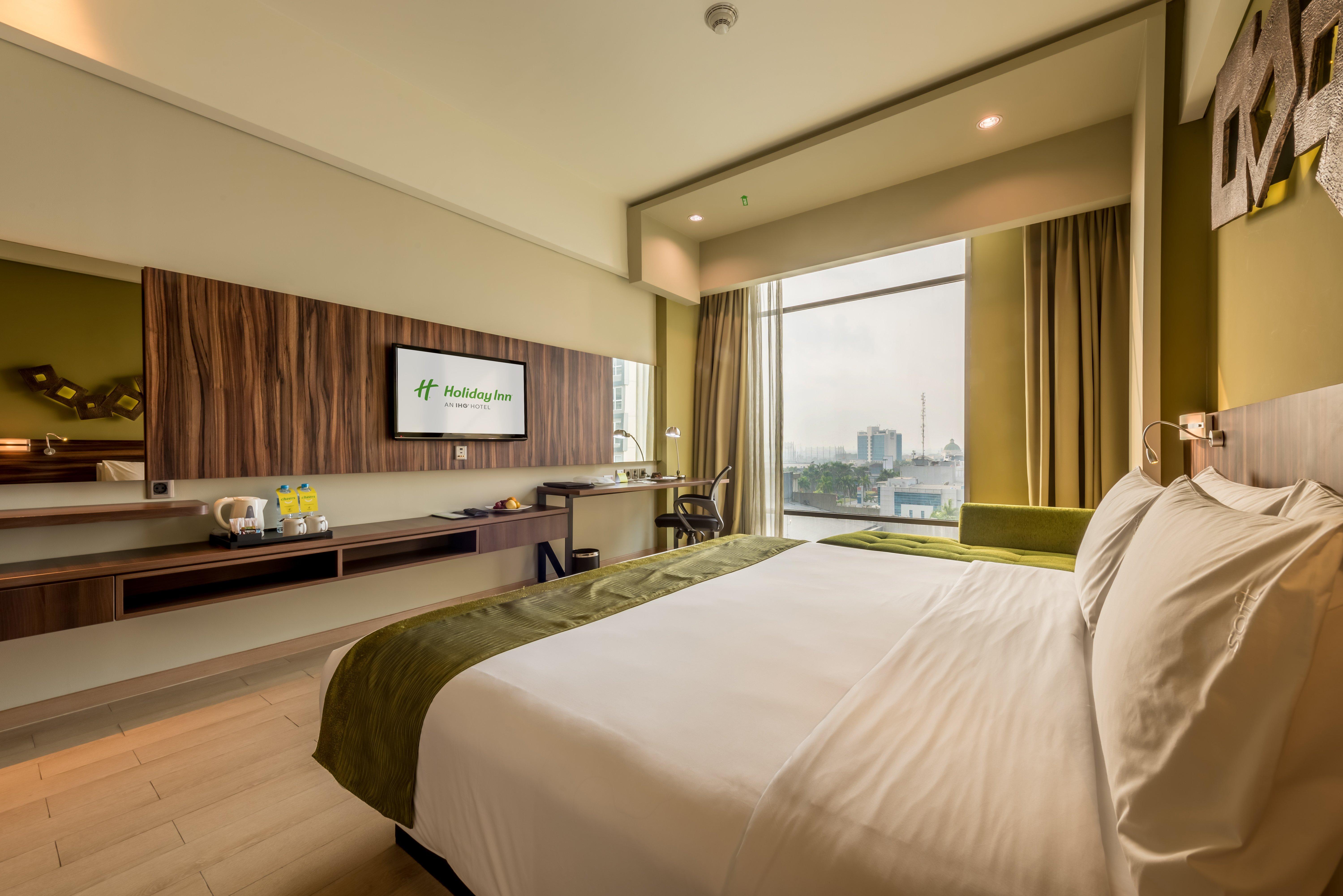 Holiday Inn Cikarang Jababeka By Ihg Exterior photo