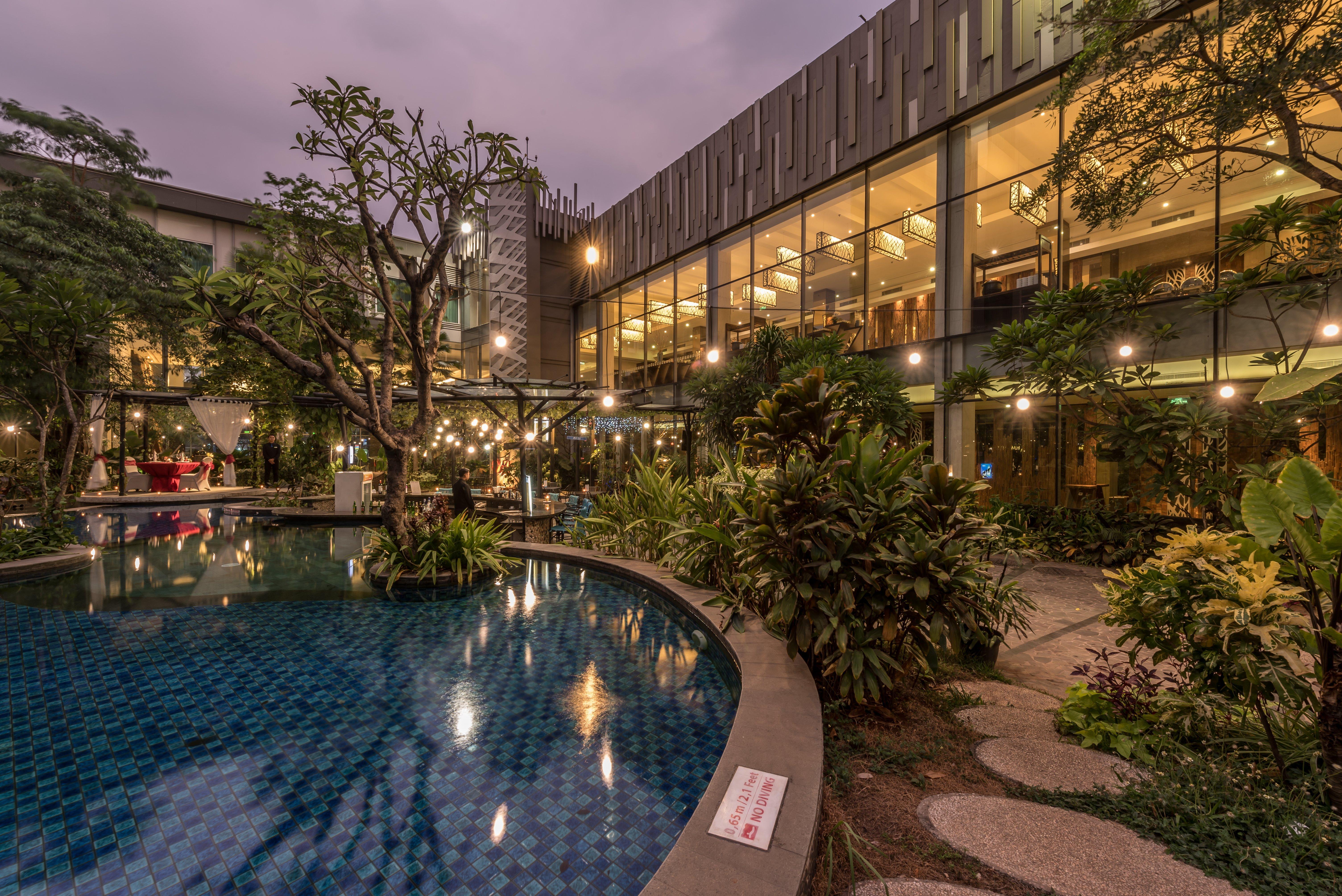 Holiday Inn Cikarang Jababeka, An Ihg Hotel Exterior photo